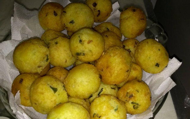 Bolinho de bacalhau simples e gostoso