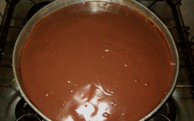 Bolo de chocolate com coco