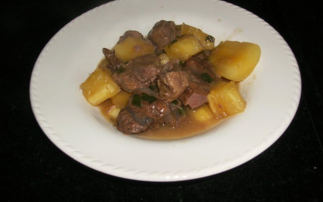 Carne de panela com mandioca