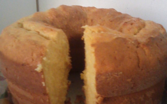 Bolo de fubá de liquidificador super fofo