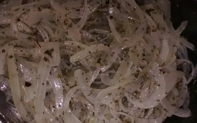 Cebola para aperitivo ou tempero de salada