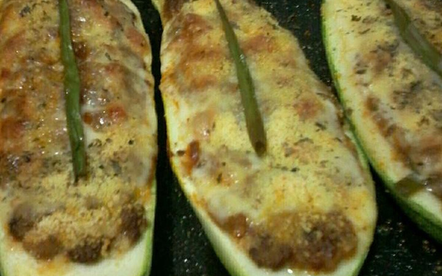 Abobrinhas recheadas à la Chan