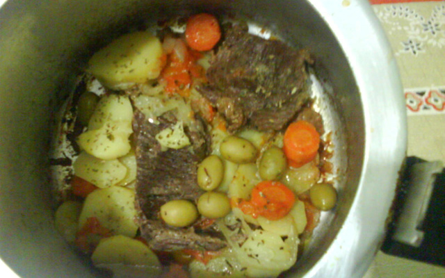 Bife fácil na panela de pressão