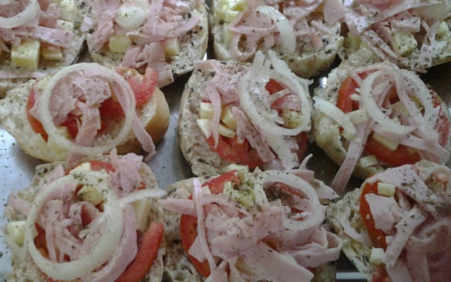 Bruschetta de tomate