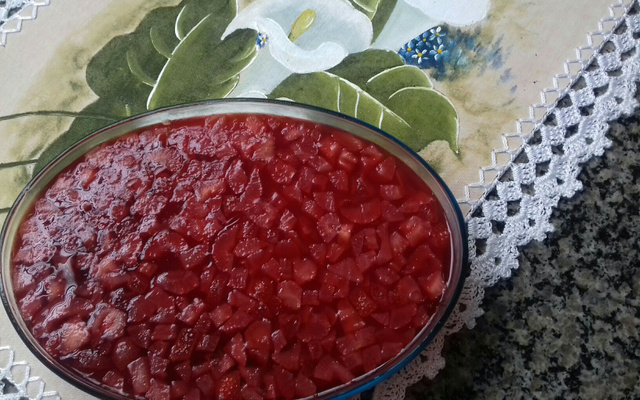 Torta de morango com gelatina