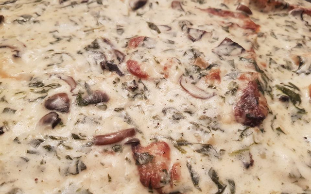 Filé de tilápia ao molho Chardonnay