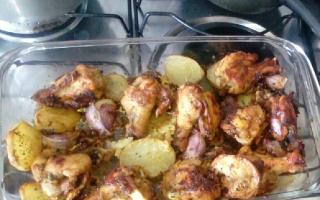 Frango assado suculento