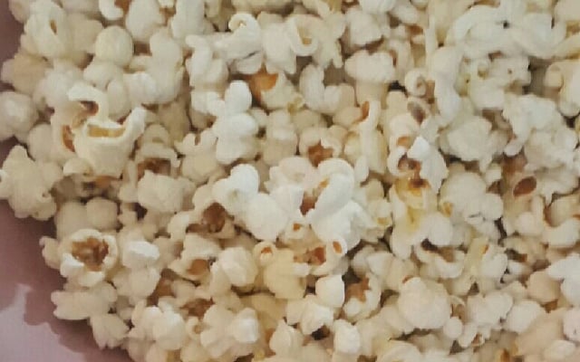 Pipoca salgada (simples)