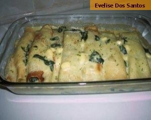 Panqueca com creme de espinafre