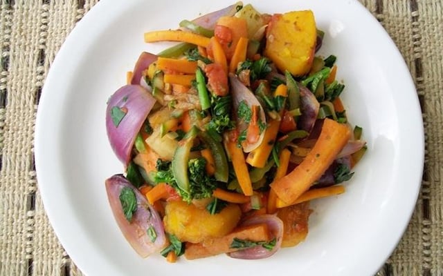 Refogado de legumes para yakisoba