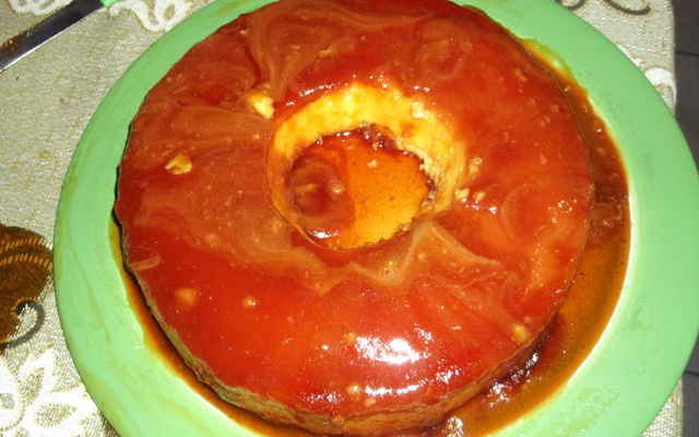 Pudim simples de leite