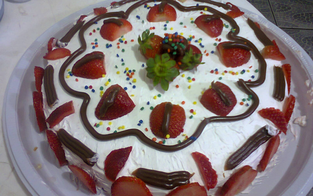 Torta de morango ao toque de chocolate