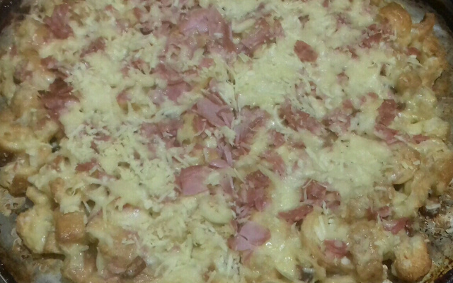 Pizza de pão dormido