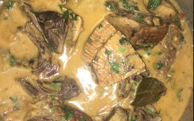 Tatu no leite de coco