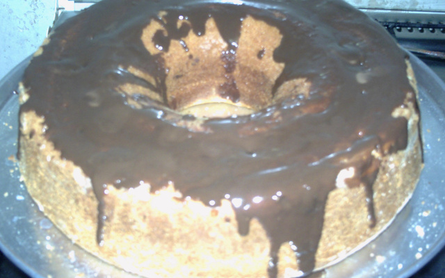 Bolo de amendoim simples