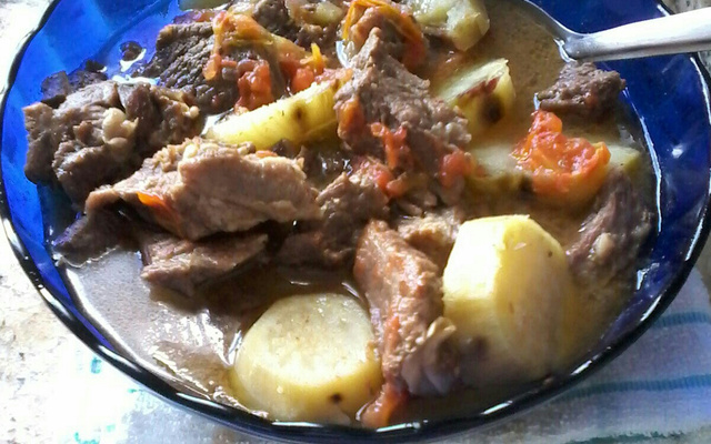 Cozido de carne com batata doce