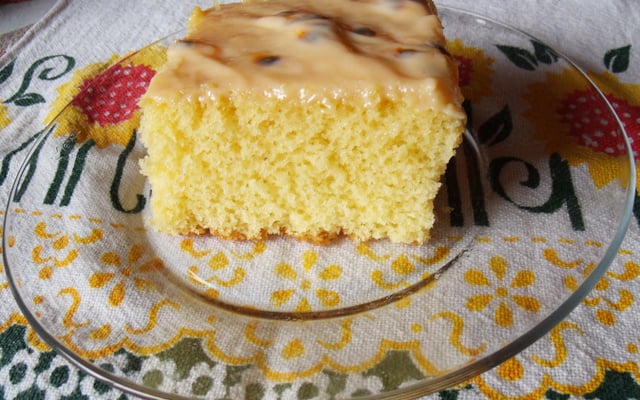 Bolo de maracujá de liquidificador