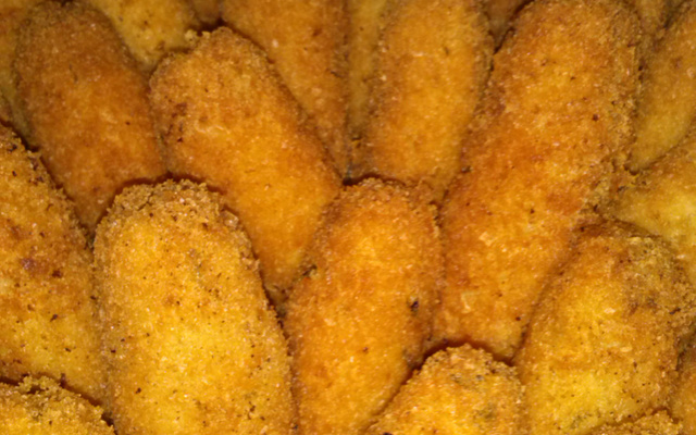 BOLINHO DE BACALHAU