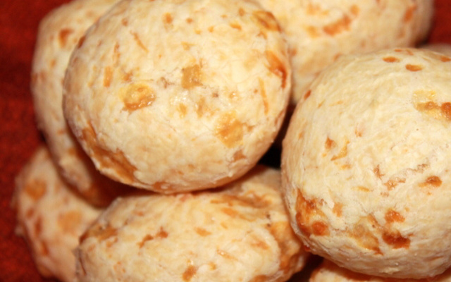 Pão de queijo fácil