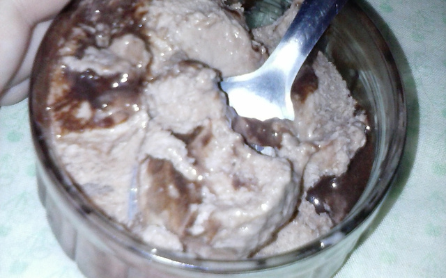 Sorvete de chocolate cremoso