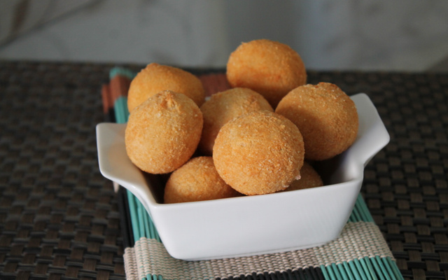 Bolinha de queijo