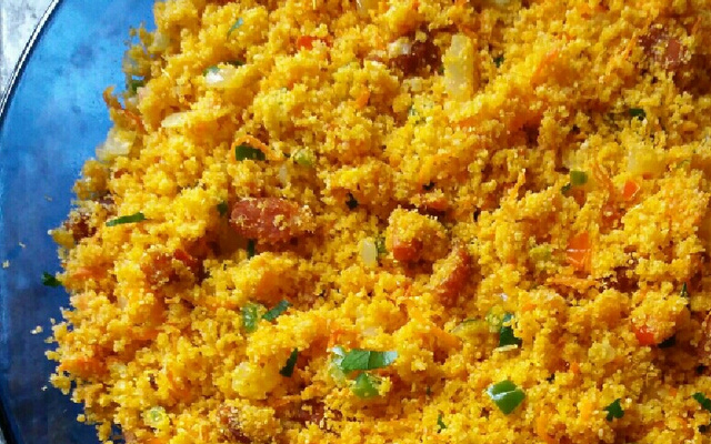 Farofa de bacon com cenoura