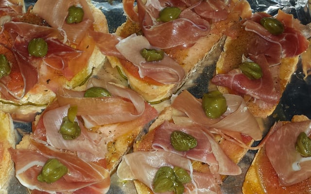 Pa amb tomàquet (pão com tomate catalão)