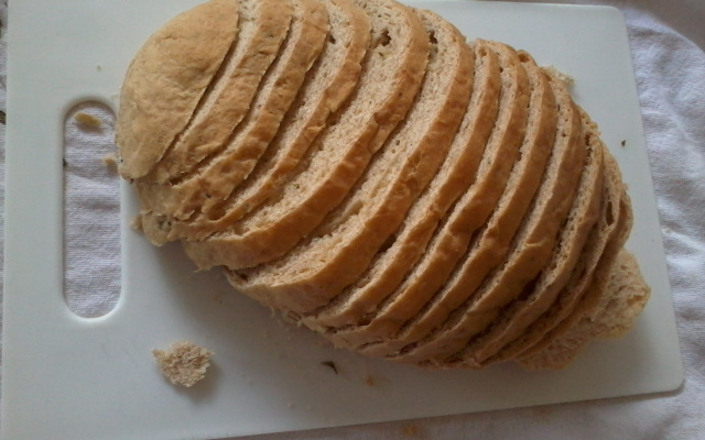 Pão caseiro com fermento em pó da Denise