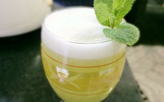 Suco de abacaxi com hortelã do Miguel 