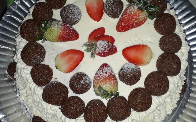 Bolo de aniversário de morango
