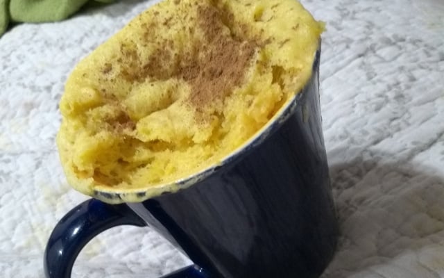 Bolo de milho de caneca
