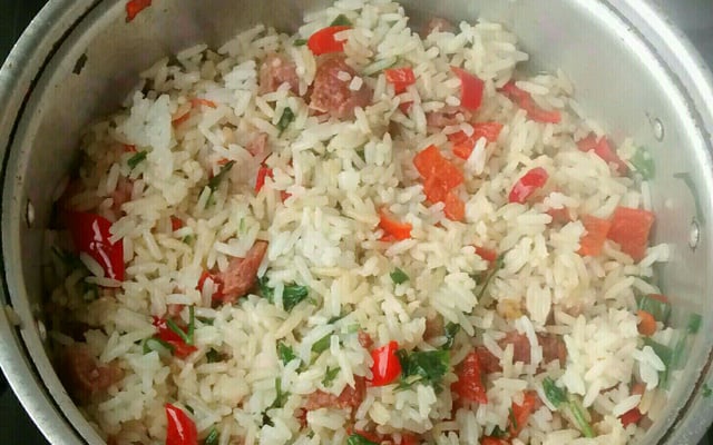 Arroz com pimenta (dedo-de-moça)