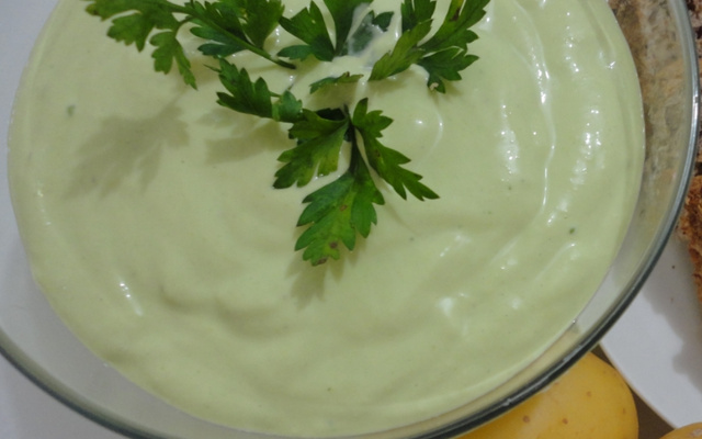 Maionese com ovo cozido