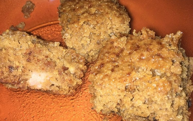 Bolo fit de banana, ameixa e damasco