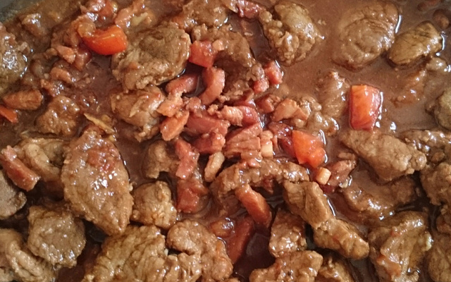 Lombo de porco com tomate