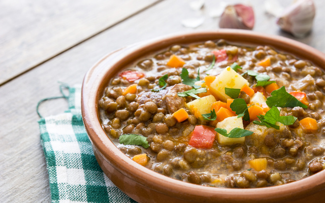 Sopa de lentilha para reveillon