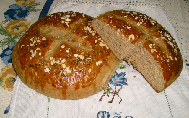 Pão integral com linhaça