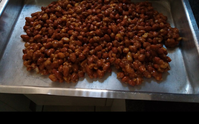 Pé-de-moleque fácil da Flávia