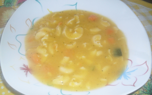 Sopa de legumes e massa