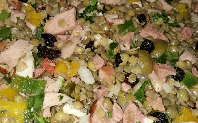 Salada de lentilha com bacon