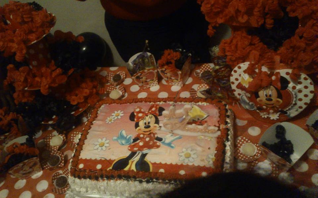 Bolo de aniversário de pêssego