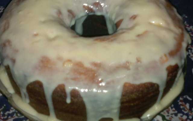 Bolo de laranja com casca