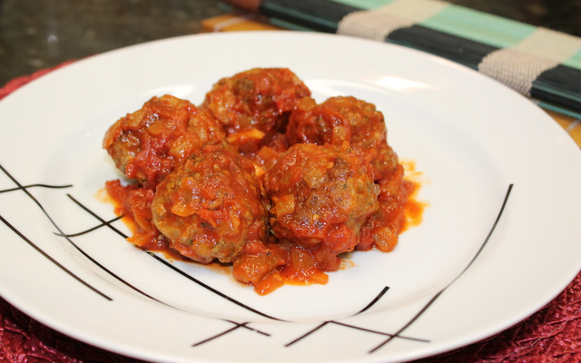 Almôndegas de proteína de soja ao molho