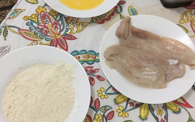 Filé de merluza empanada