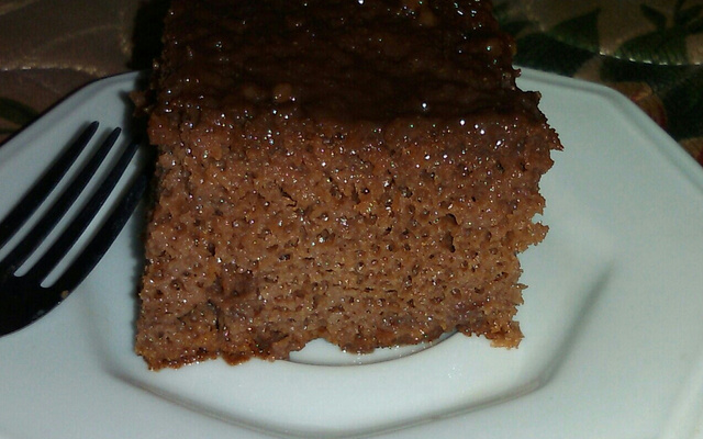 Bolo simples de chocolate