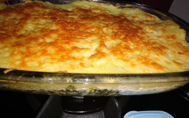 Escondidinho de arroz com frango