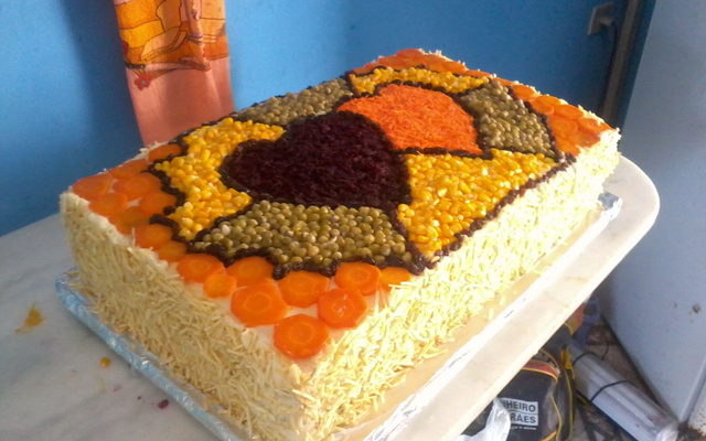 Torta salgada de pão de forma de frango