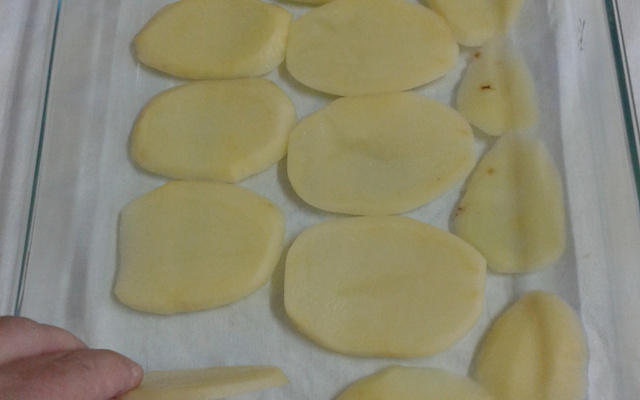 Coxa de frango ao requeijão e bacon