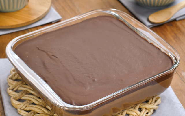 Sobremesa gelada de chocolate