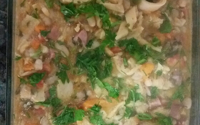 Feijão branco com dobradinha